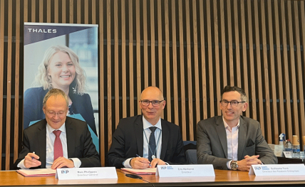 Signature d'une convention de partenariat Thales - ENSEIRB-MATMECA